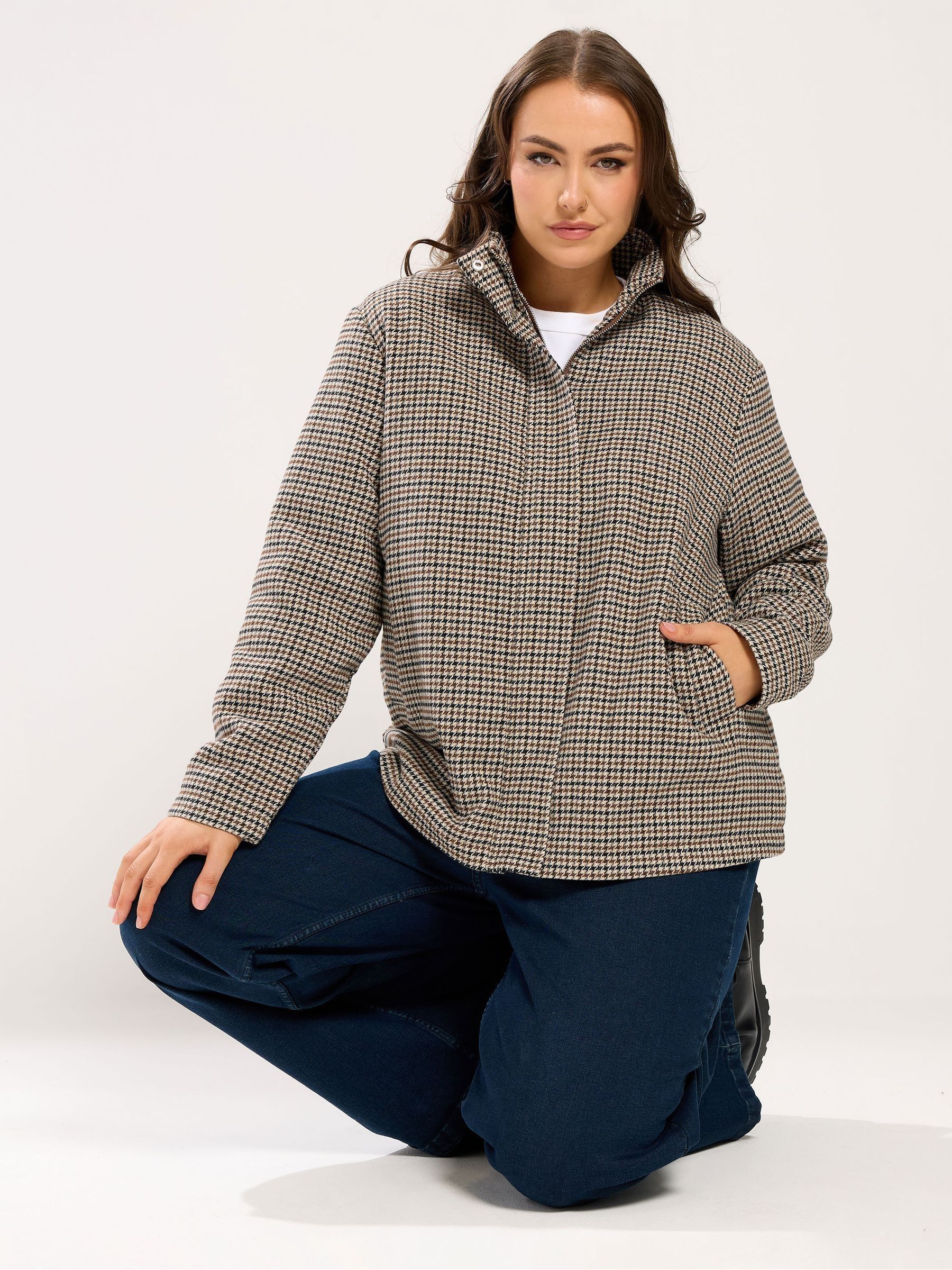 りろるページandequal checked over jacket G04892s.jpg