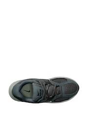 Nike Grey Green Youth V5 Runner Trainers - Image 8 of 8