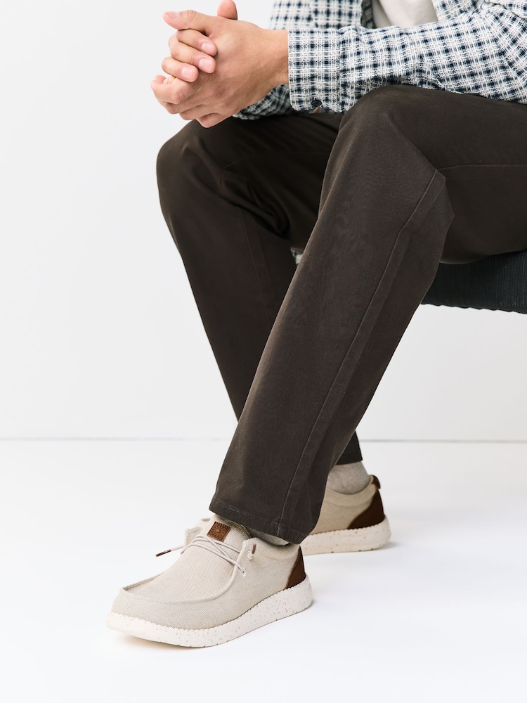 Neutralno - Platno kecelja Cipele - Slika 1 od 8 Neutralno - Platno kecelja Cipele - Slika 1 od 8