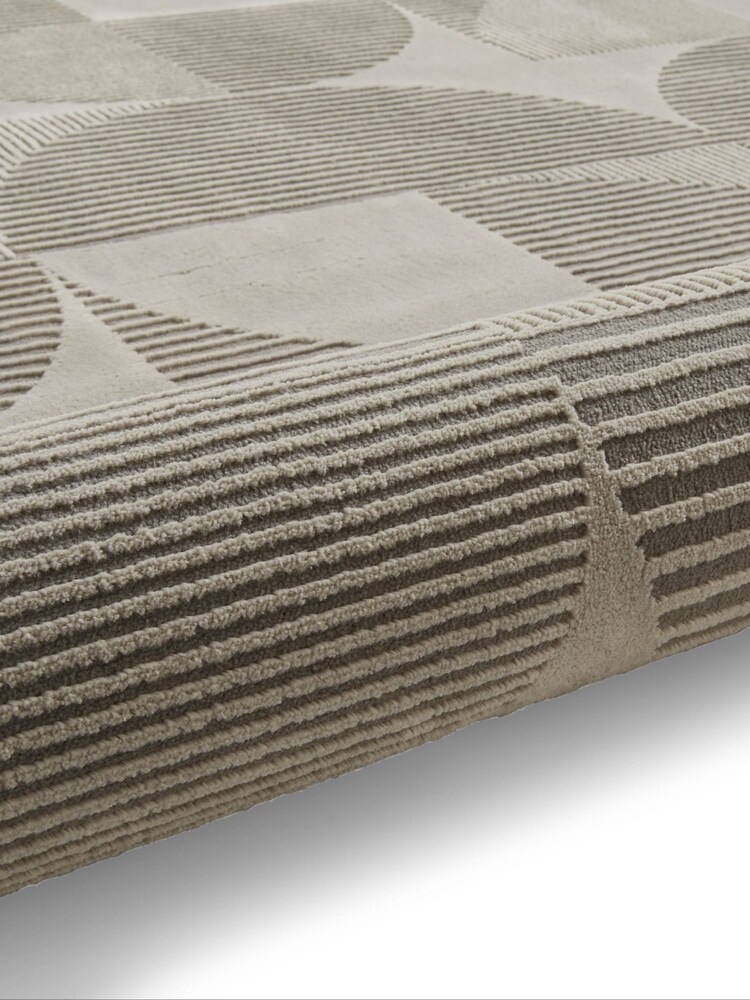 Catherine Lansfield Silver Retro Circles Washable Rug - Image 6 of 6 Catherine Lansfield Silver Retro Circles Washable Rug - Image 6 of 6