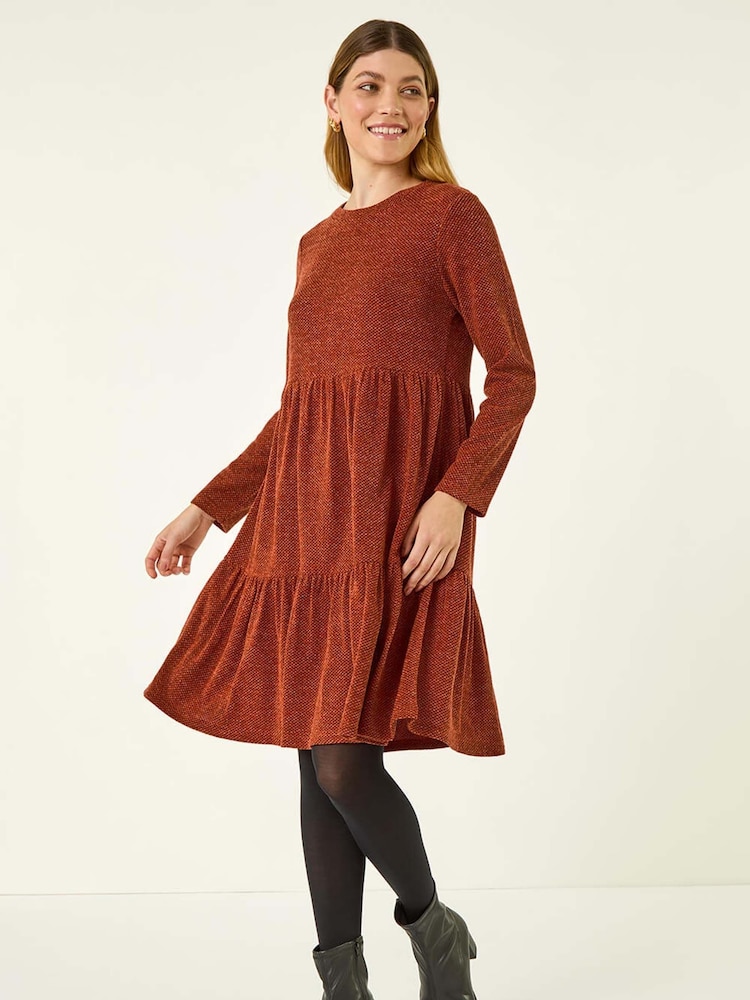 Castanho - Vestido Roman texturizado com babados - Imagem 2 de 5
