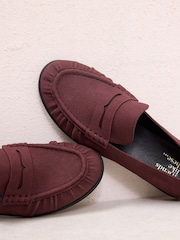 Burgunderrot - Friends Like These Flache Komfort-Loafers mit Raffung - Bild 2 von 4