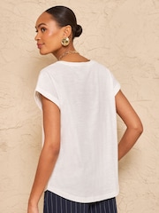 Ribete de encaje color marfil - Camiseta con cuello redondo de Love & Roses - Imagen 4 de 4
