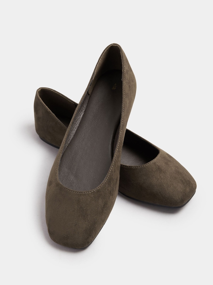 Yours Curve Brown Extra-Wide Fit Square Toe Ballet Pumps - Image 4 of 4