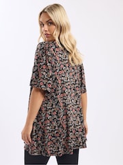 Yours Curve Black Floral Pleated Front Top - Image 3 of 5