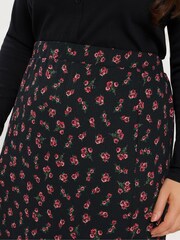 Yours Curve Black Textured Tube Skirt - Image 4 of 5