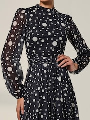 Jolie Moi Black Crew Neck Pleated Long Sleeve Midi Dress - Image 3 of 6