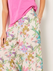 FatFace Eliza Tropical Placement Wide Leg Cropped Trouser - Image 4 of 6