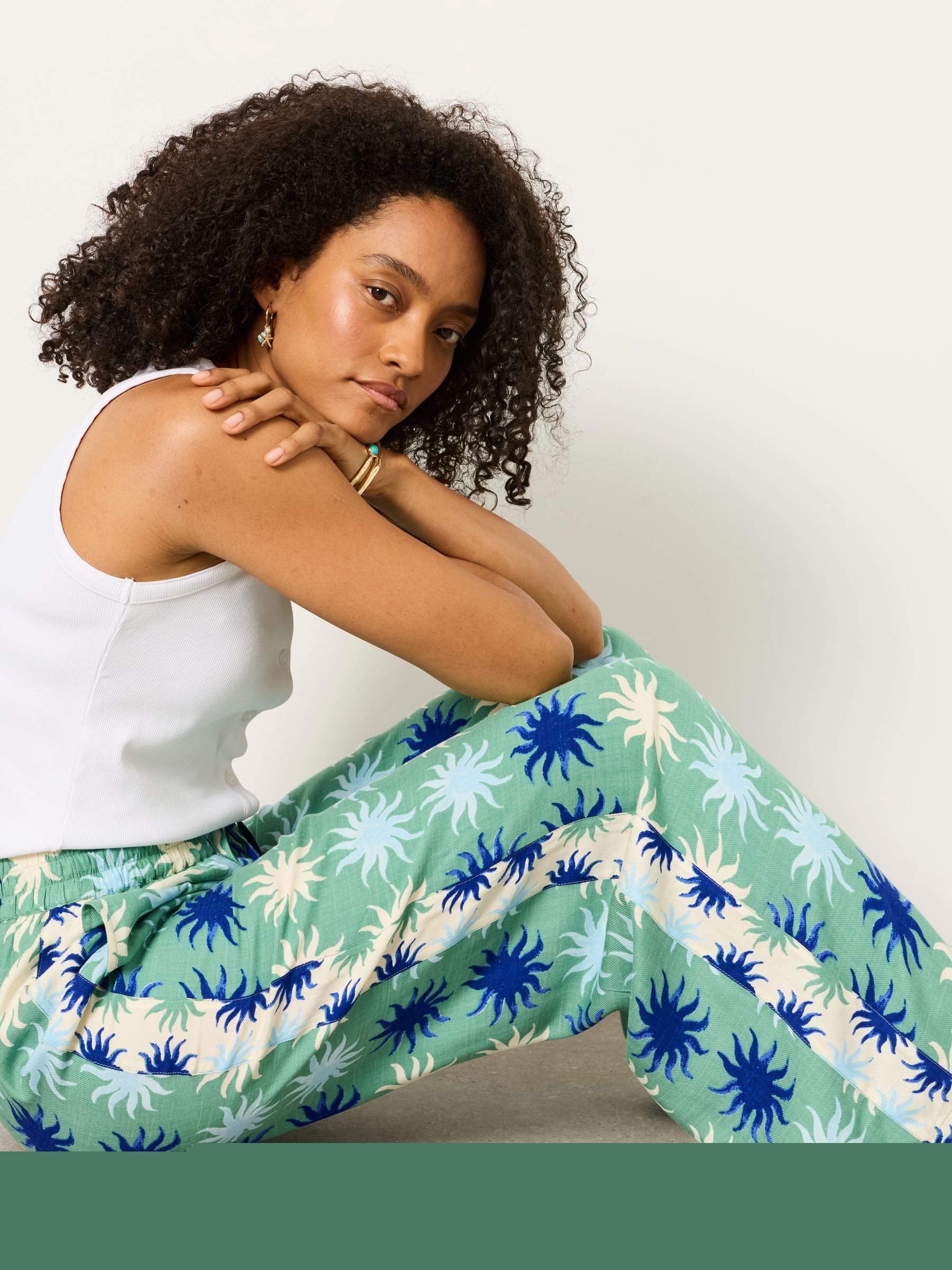 FatFace Melissa sun tile Palazzo Trousers - Image 3 of 6
