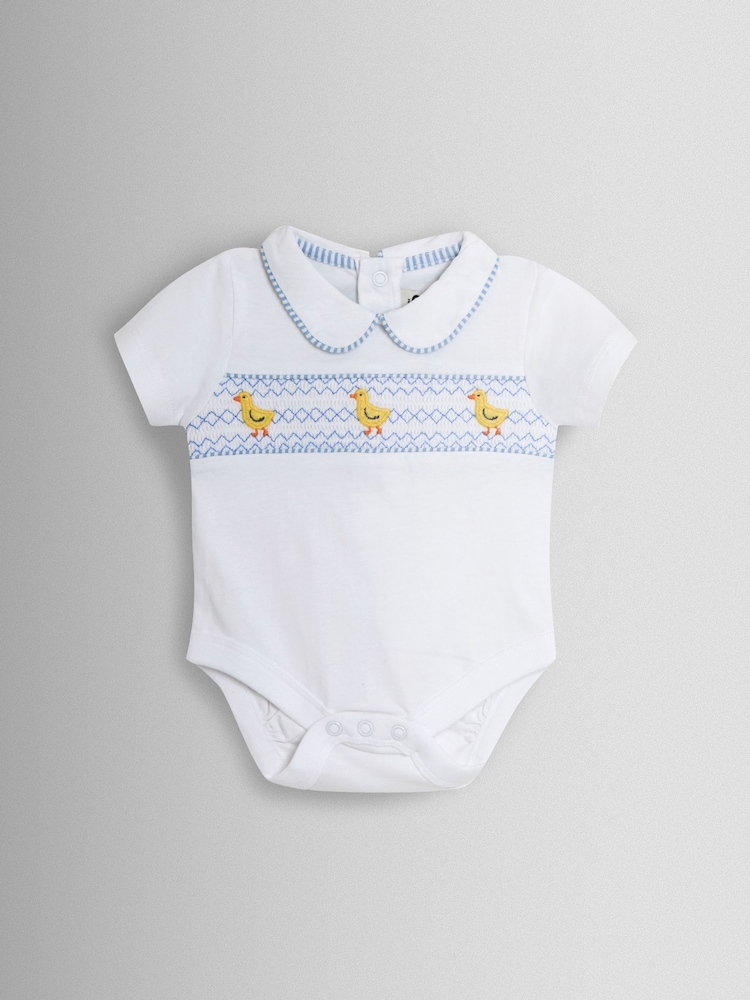 JoJo Maman Bébé Chick Embroidered Body & Shorts Set 2 Piece - תמונה 2 מתוך 6 JoJo Maman Bébé Chick Embroidered Body & Shorts Set 2 Piece - תמונה 2 מתוך 6