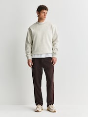 Marron - 100% Cotton Summerweight Pleated Mini Textured Trousers - Image 2 de 9