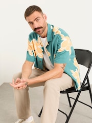 FatFace Green Short Sleeve Relaxed Fit Large Hawaiian Floral Shirt - Image 5 of 6