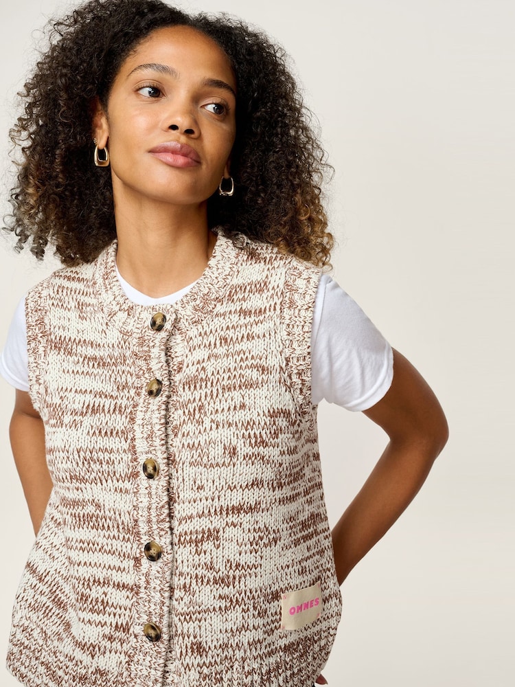 Omnes Brown Premium Button Down Matilda Vest in Tonal Yarn - Image 4 of 4 Omnes Brown Premium Button Down Matilda Vest in Tonal Yarn - Image 4 of 4