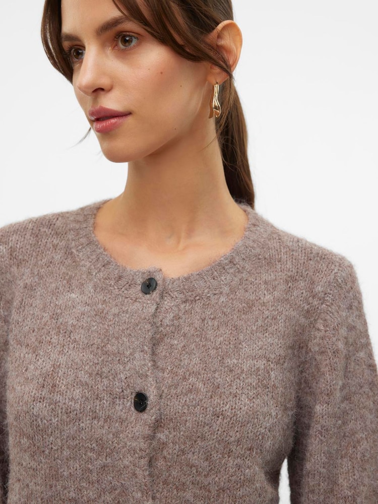 VERO MODA Brown Long Sleeve Round Neck Cardigan - Image 4 of 4 VERO MODA Brown Long Sleeve Round Neck Cardigan - Image 4 of 4
