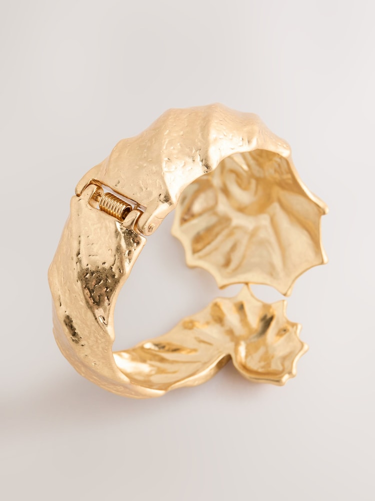Gold Tone Shell Hinge Bangle - Image 3 of 3