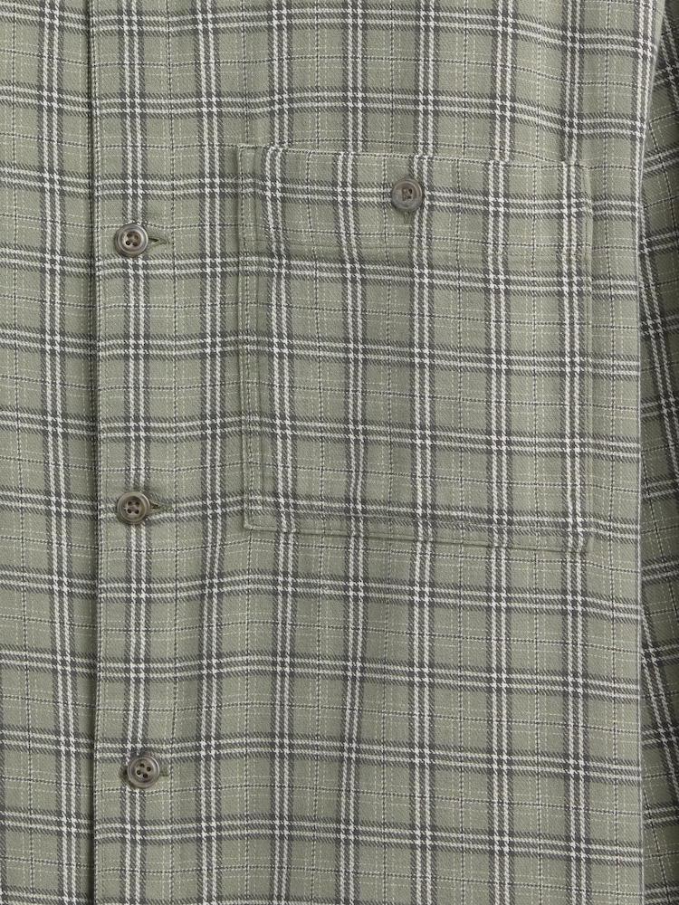 Gap Green Flannel Shirt in Boxy Fit - Image 5 of 5 Gap Green Flannel Shirt in Boxy Fit - Image 5 of 5