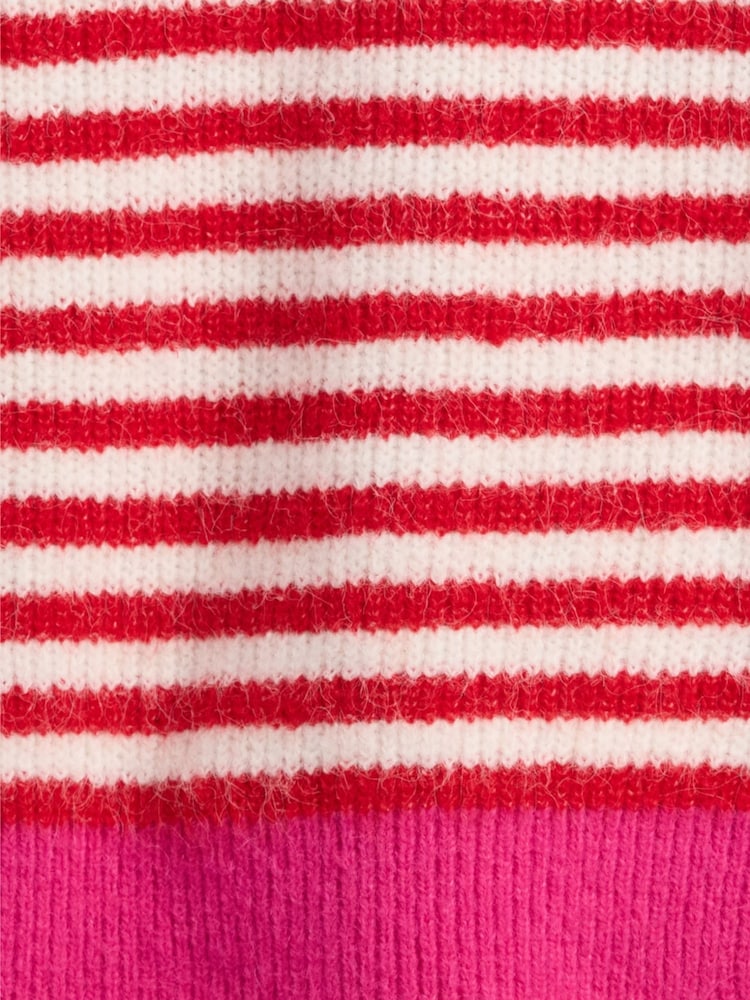 Gap Red Stripe CashSoft Crew Neck Jumper - Image 4 of 4 Gap Red Stripe CashSoft Crew Neck Jumper - Image 4 of 4