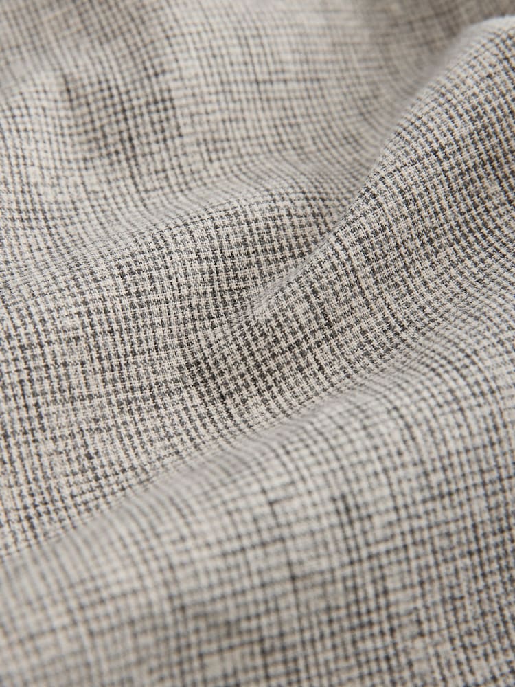 رمادي فاتح - Signature Heritage Linen Blend Dogtooth Trousers - صورة 10 من 10