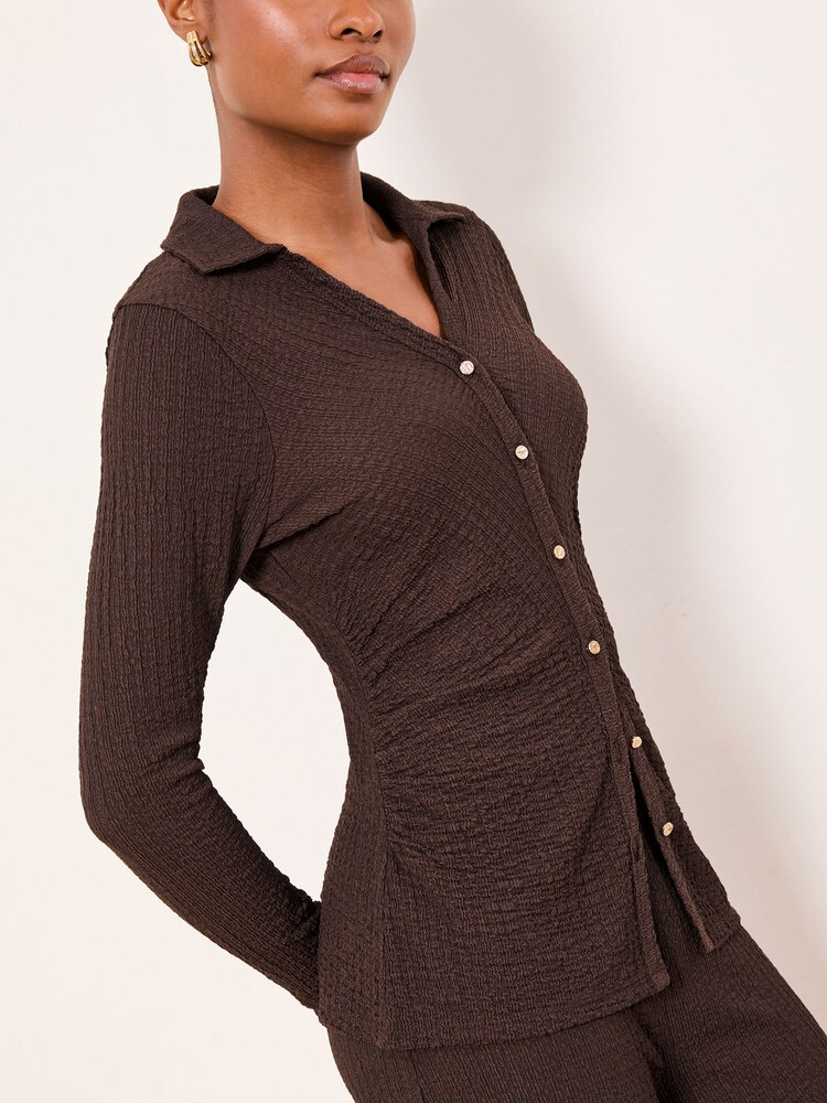 Lipsy Chocolate Brown Crinkle Cinched Waist Shirt - Image 4 of 4
