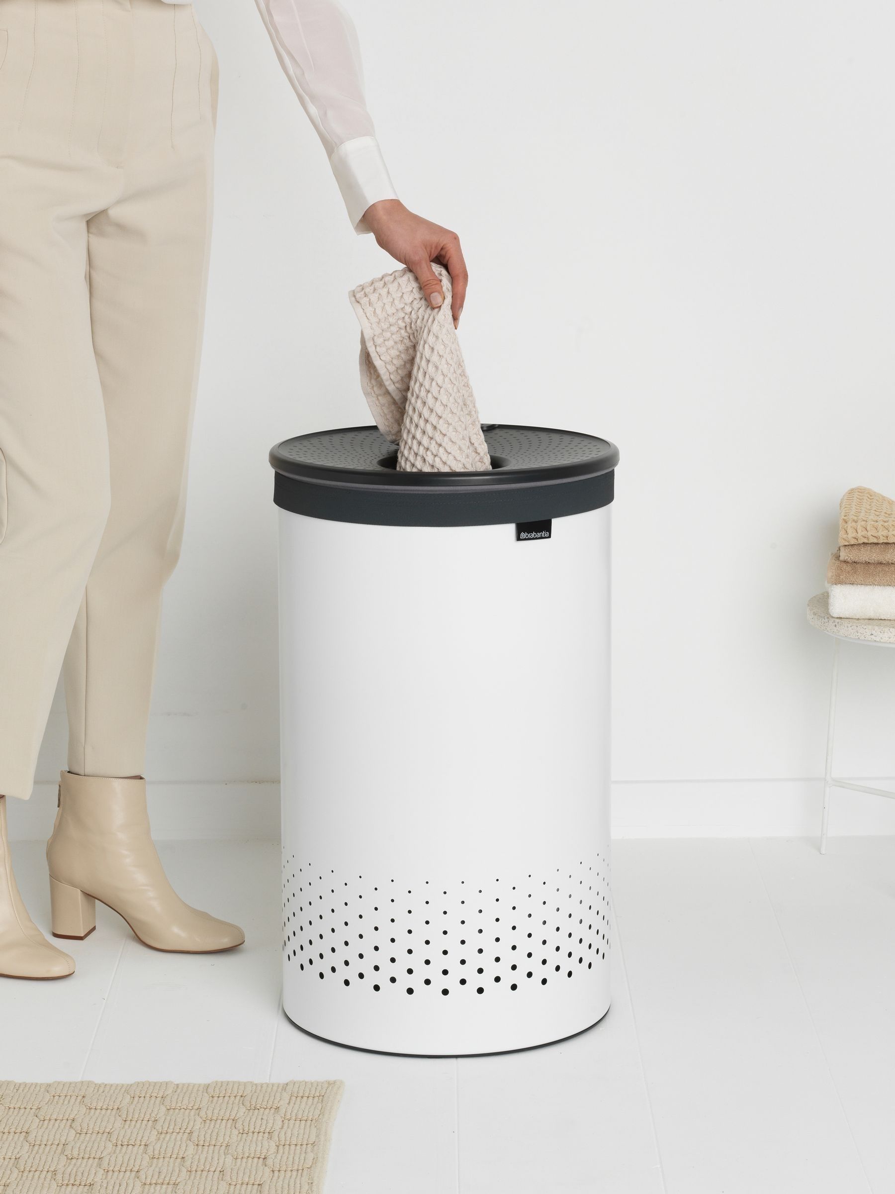 Brabantia - Laundry Bin - Handsfree Plastic Lid - Portable Laundry Bag Inside - Quick-drop Opening - Basket with Ventilation Holes - Non-Scratching Bottom - Corrosion Resistant - White - 60L - Image 4
