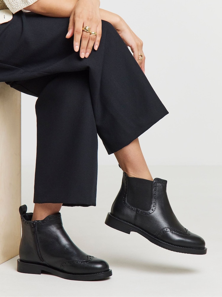 JD Williams Chelsea Boots With Brogue Detail - Slika 1 iz 4