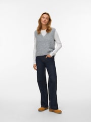 VERO MODA Grey Ribbed Knitted Sleeveless Vest - Image 3 of 5