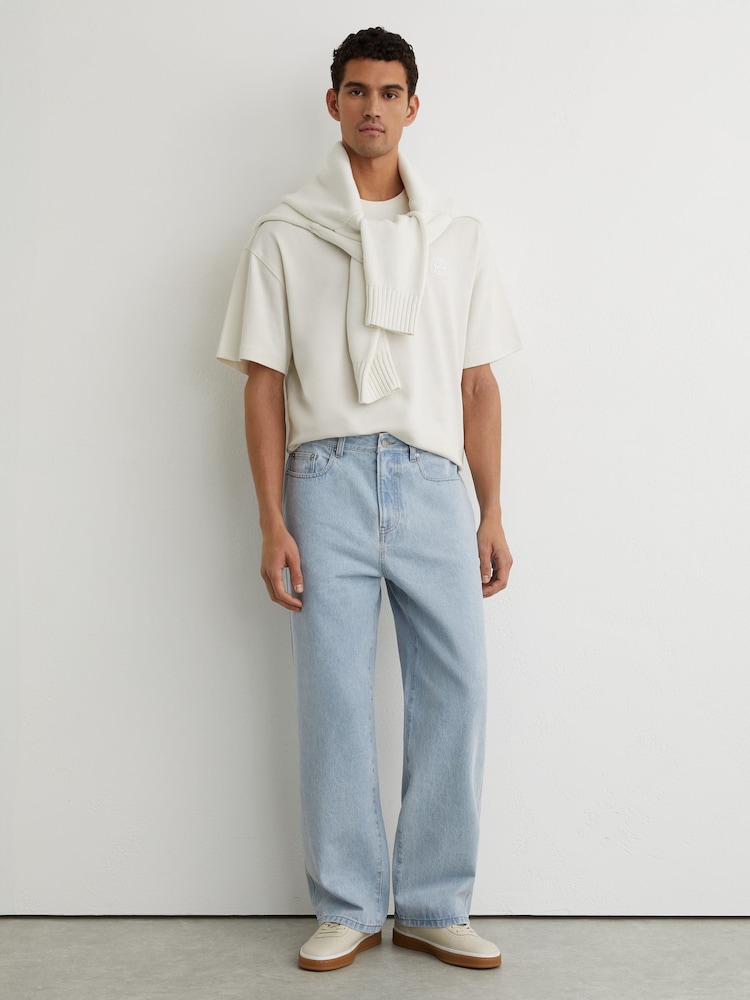 أزرق فاتح - Reiss Rubin Monogram Relaxed-Fit Jeans - صورة 1 من 7