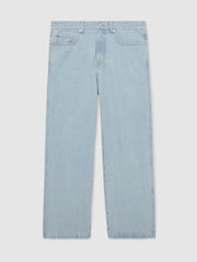 أزرق فاتح - Reiss Rubin Monogram Relaxed-Fit Jeans - صورة 2 من 7