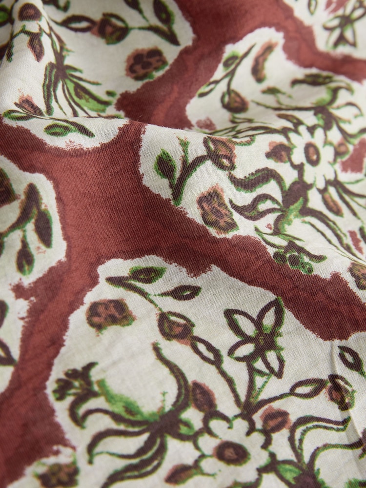 Red/Green Tile Print Barrel Leg Trousers with Linen - Image 7 of 7