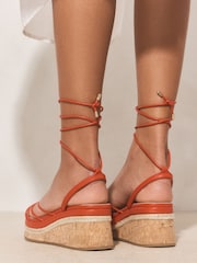 ピンク - Forever Comfort ストラップフラットフォームウェッジ - 画像 8 / 10