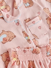 وردي Capybara - بيجامة شورت مزودة بأزرار كاملة (3-16سنة) - صورة 7 من 8