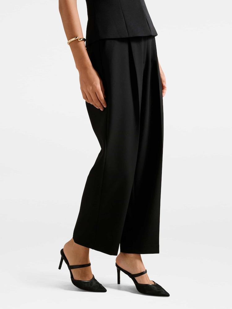 Forever New Black Felicity Barrel Leg Trousers - Image 5 of 5 Forever New Black Felicity Barrel Leg Trousers - Image 5 of 5