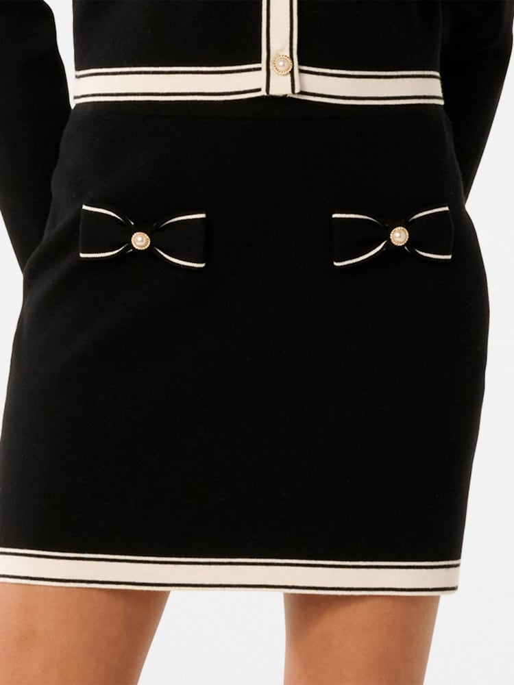Forever New Black Cece Bow Detail Skirt - Image 2 of 5 Forever New Black Cece Bow Detail Skirt - Image 2 of 5