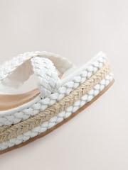 أبيض - حذاء بكعب عريض بتصميم متقاطع ضفيرة بتقنية Forever Comfort® - Image 10 of 11