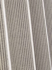 ستائر مخططة ناعمة الملمس بفتحات للتعليق - صورة 4 من 4