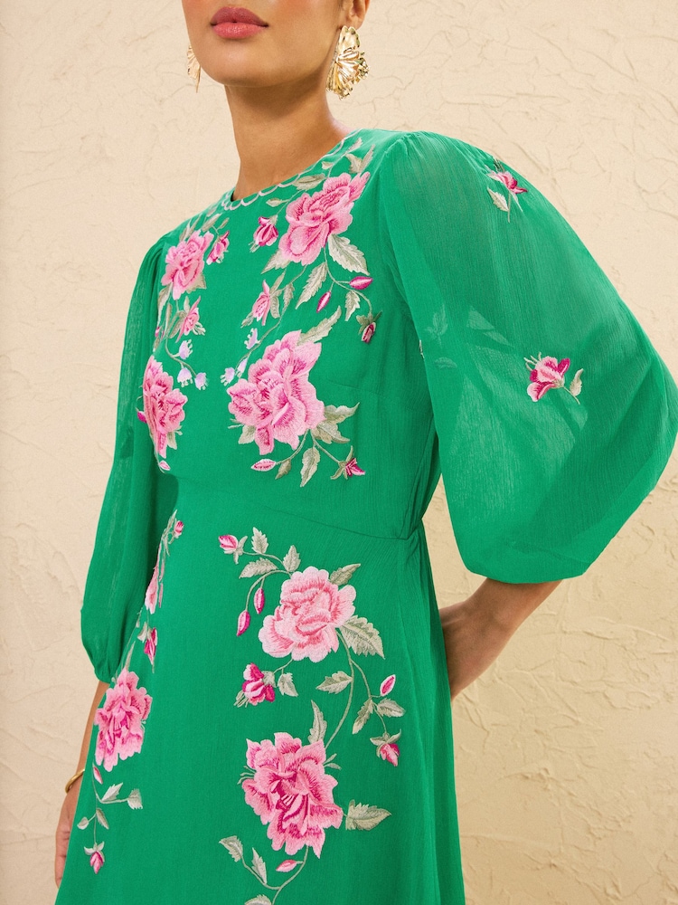 Love & Roses Green Floral Petite Embroidered Shift Mini Dress - Image 4 of 4