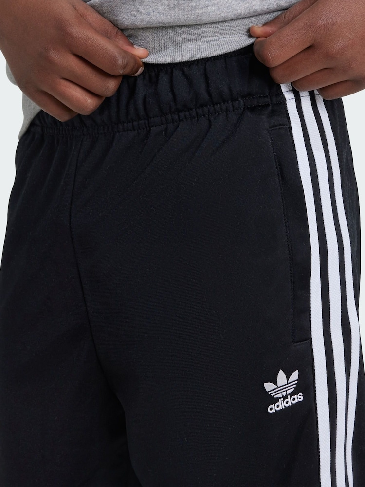 adidas Originals Black Adicolor SST Track Tracksuit Joggers - Image 2 of 4 adidas Originals Black Adicolor SST Track Tracksuit Joggers - Image 2 of 4