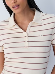Ecru/Braun gestreift - Fitted Short Sleeve Polo Top - Bild 2 von 9