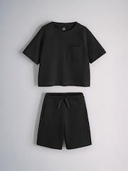 Μαύρο/Κρεμ - Το 2 Πακέτο Jersey Interlock Κοντομάνικο μπλουζάκι με τσέπη και Σετ σορτς - Εικόνα 8 από 11
