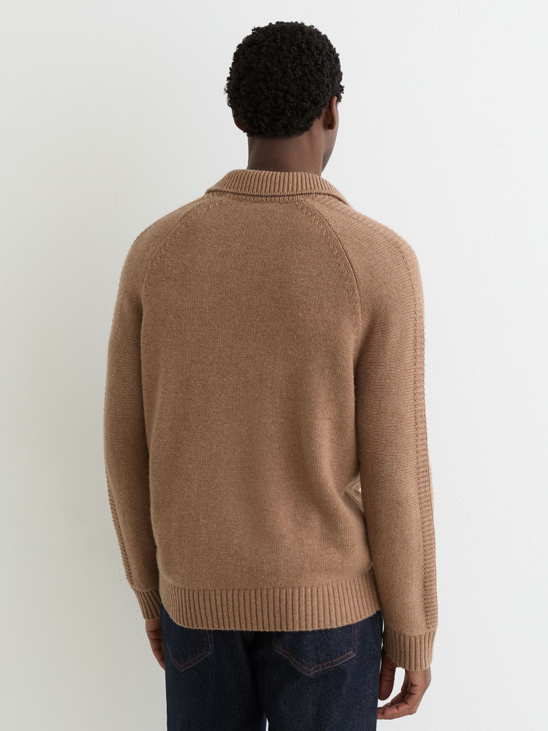 Next：日本 キャメル - Reiss Longford ウール混 オープンカラー