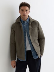 Verde oscuro - Camisa acolchada con botones a presión Vasey de Reiss - Imagen 4 de 6