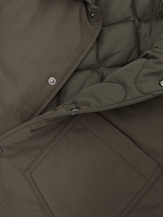 Verde oscuro - Camisa acolchada con botones a presión Vasey de Reiss - Imagen 6 de 6