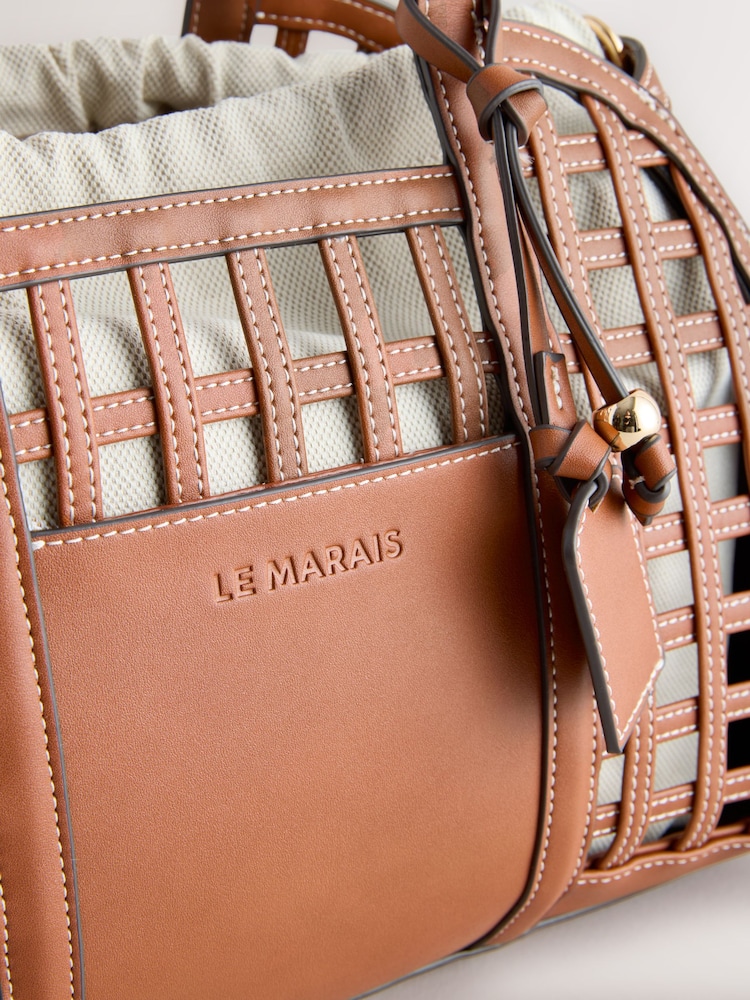 חום בהיר - תיק לנשיאה ביד עם עיטור חיתוך - תמונה 9 מתוך 9