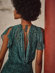 FatFace V&A | FatFace Maisie Green Seaflower Petite Maxi Dresses - Image 2 of 6