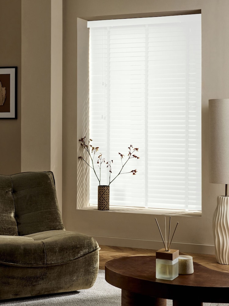 Cream Dream Made To Measure 50mm Starwood Fauxwood 25mm Arctic Taped Venetian Blinds - Image 2 of 5 Cream Dream Made To Measure 50mm Starwood Fauxwood 25mm Arctic Taped Venetian Blinds - Image 2 of 5