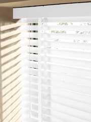 Cream Dream Made To Measure 50mm Starwood Fauxwood 25mm Arctic Taped Venetian Blinds - Image 3 of 5