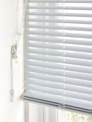 White Matt Made To Measure 25mm Aluminium Venetian Blinds - Image 4 of 6
