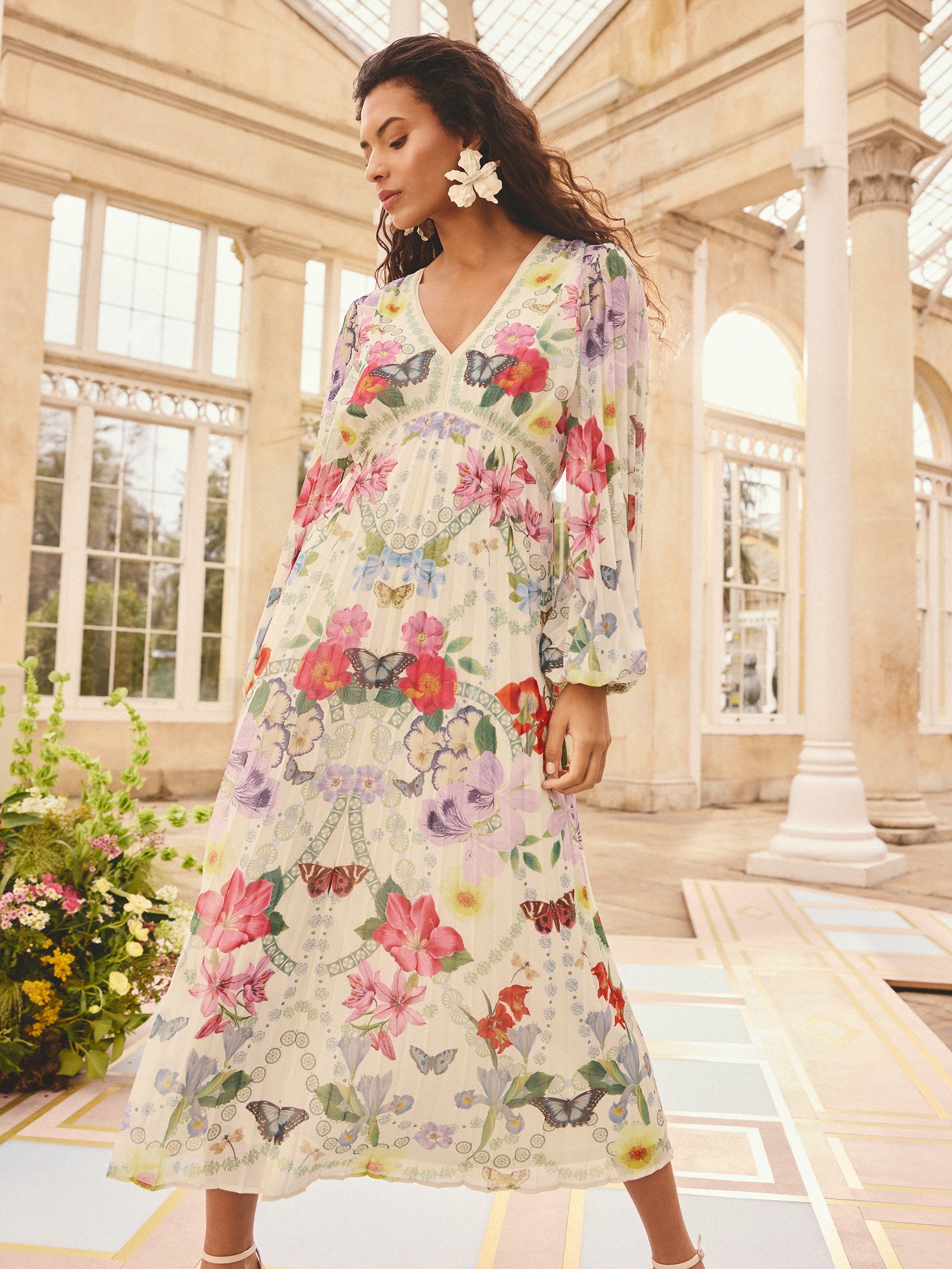 【しあわせ】Grasse Floral Pleated Dress Andréa cut-out floral-print pleated maxi dress