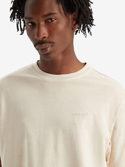 Levi's® Cream Red Tab Vintage T-Shirt - Image 4 of 6