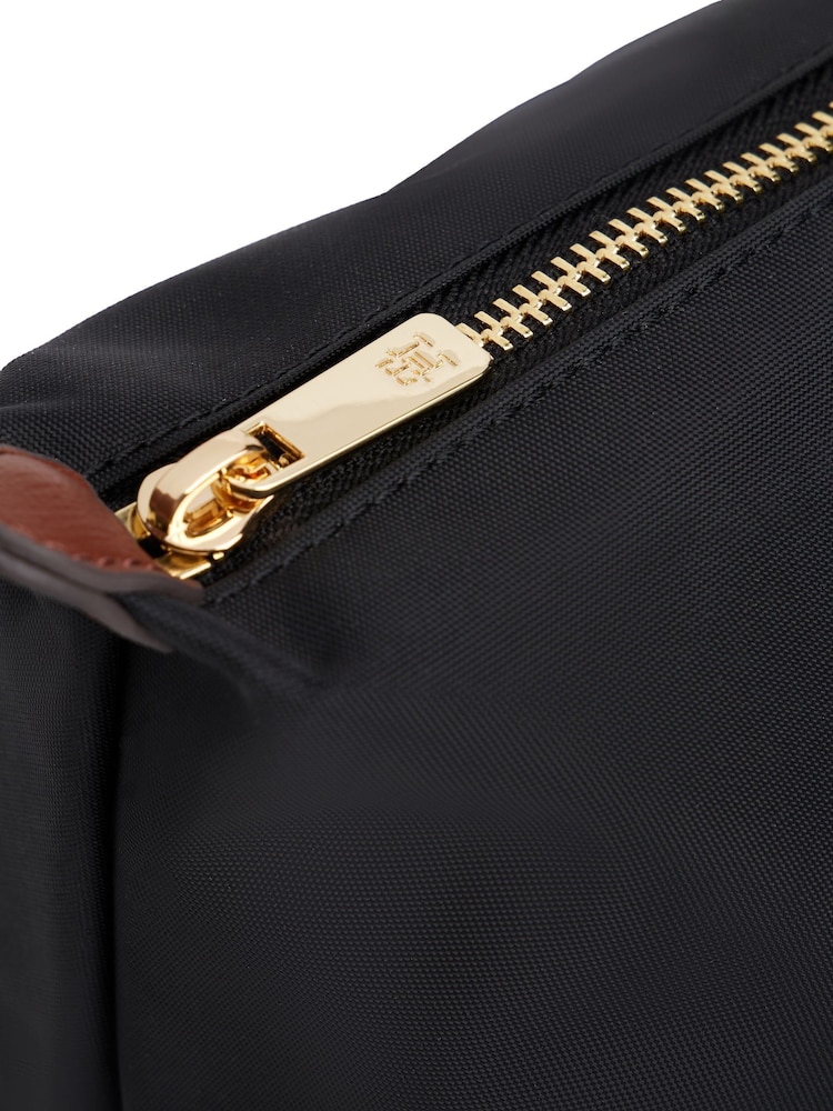 Tommy Hilfiger Black Monogram Plaque Washbag - Image 4 of 4